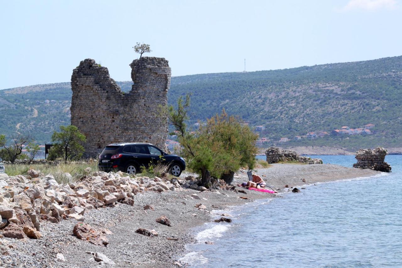 Apartments And Rooms By The Sea Starigrad, Paklenica - 6591 Exterior photo