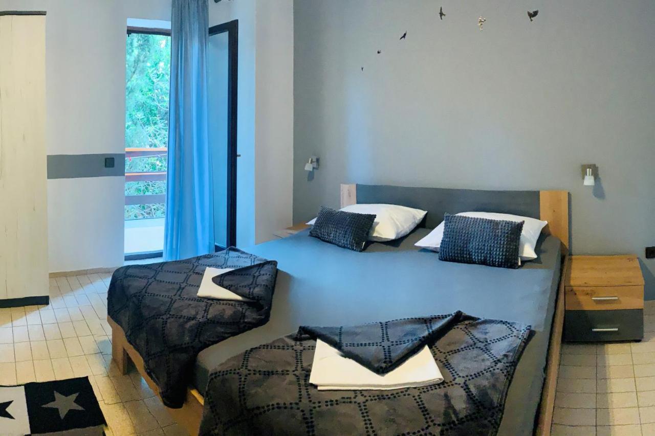 Apartments And Rooms By The Sea Starigrad, Paklenica - 6591 Exterior photo